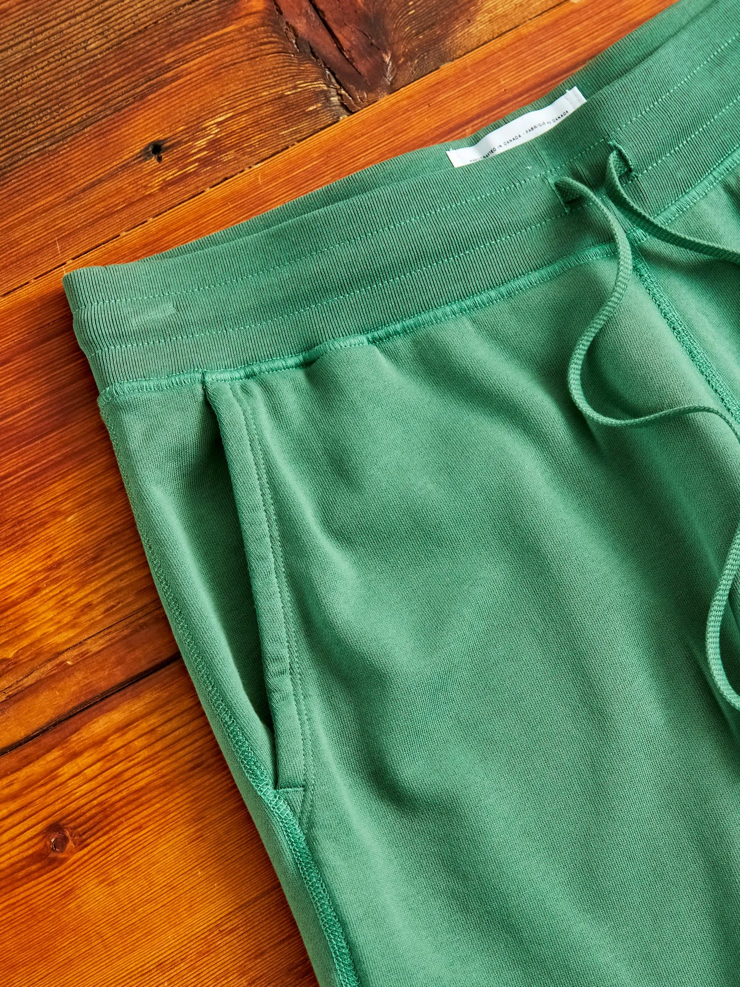 Lightweight Terry Sweatshort in Lawn Green