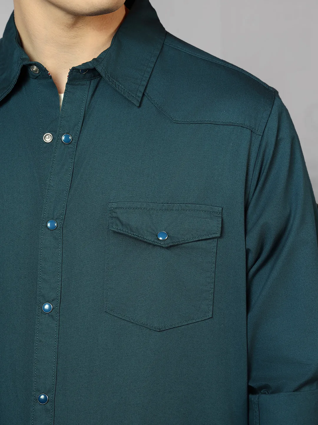 Men's Teal blue Solid Spread Collar Long Sleeves Relaxed Fit Casual Shirt