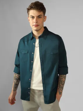 Men's Teal blue Solid Spread Collar Long Sleeves Relaxed Fit Casual Shirt